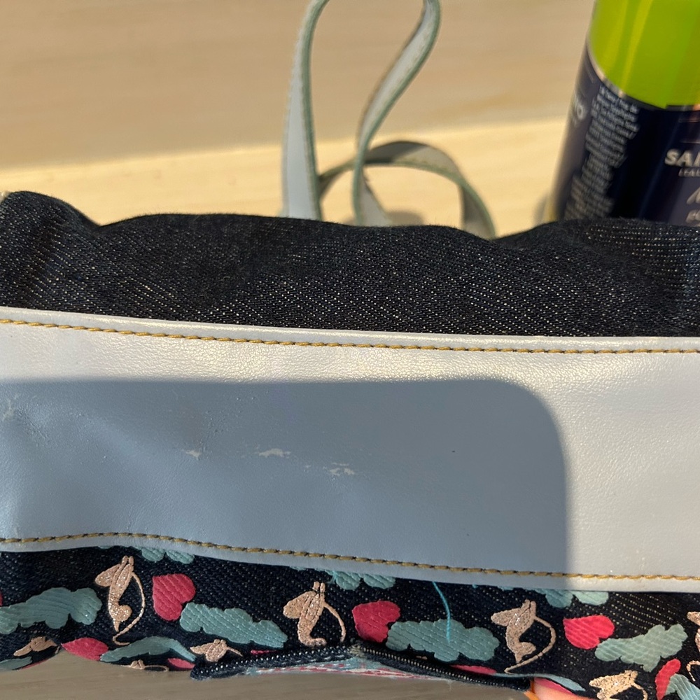 Colorful Patterned Handbag - Picture 4 of 5